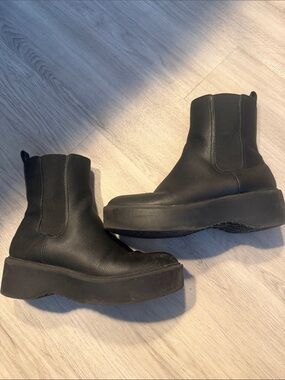 Mix No. 6 Size 7 1/2 Black Platform Chelsea Boots